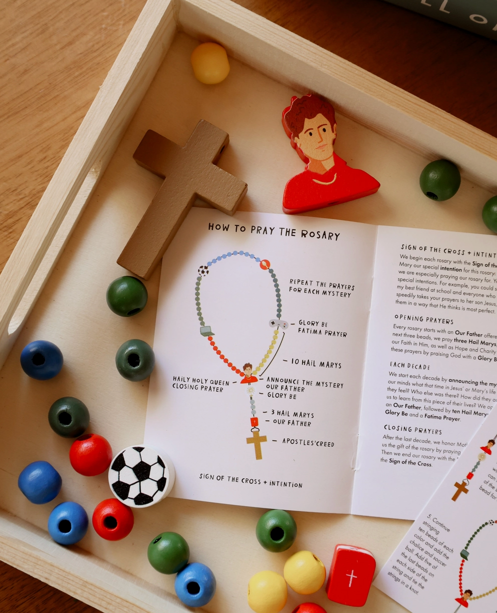 Saint Carlo Acutis Rosary Kit